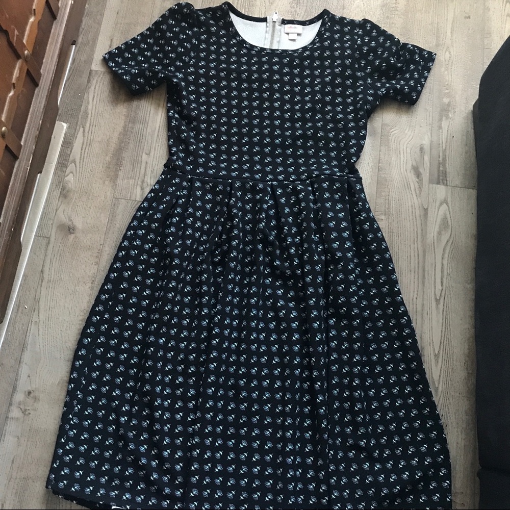 LuLaRoe Amelia